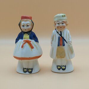 Antique Colonial People Salt and Pepper Shaker Set
